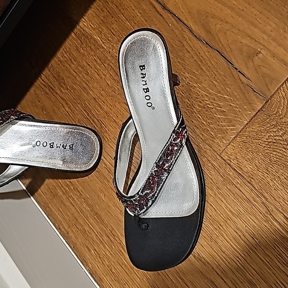 EUC Kitten Healed Sequence Sandals - Picture 2 of 4